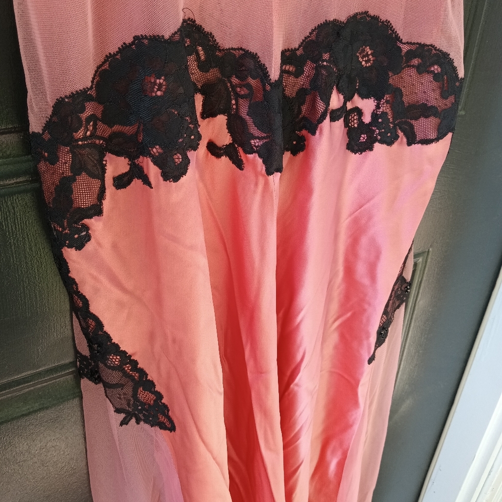 Jacalyn Bennett Fredericks of Hollywood Nightgown Lace 100% Silk Pink/Peach Blk - Picture 11 of 14